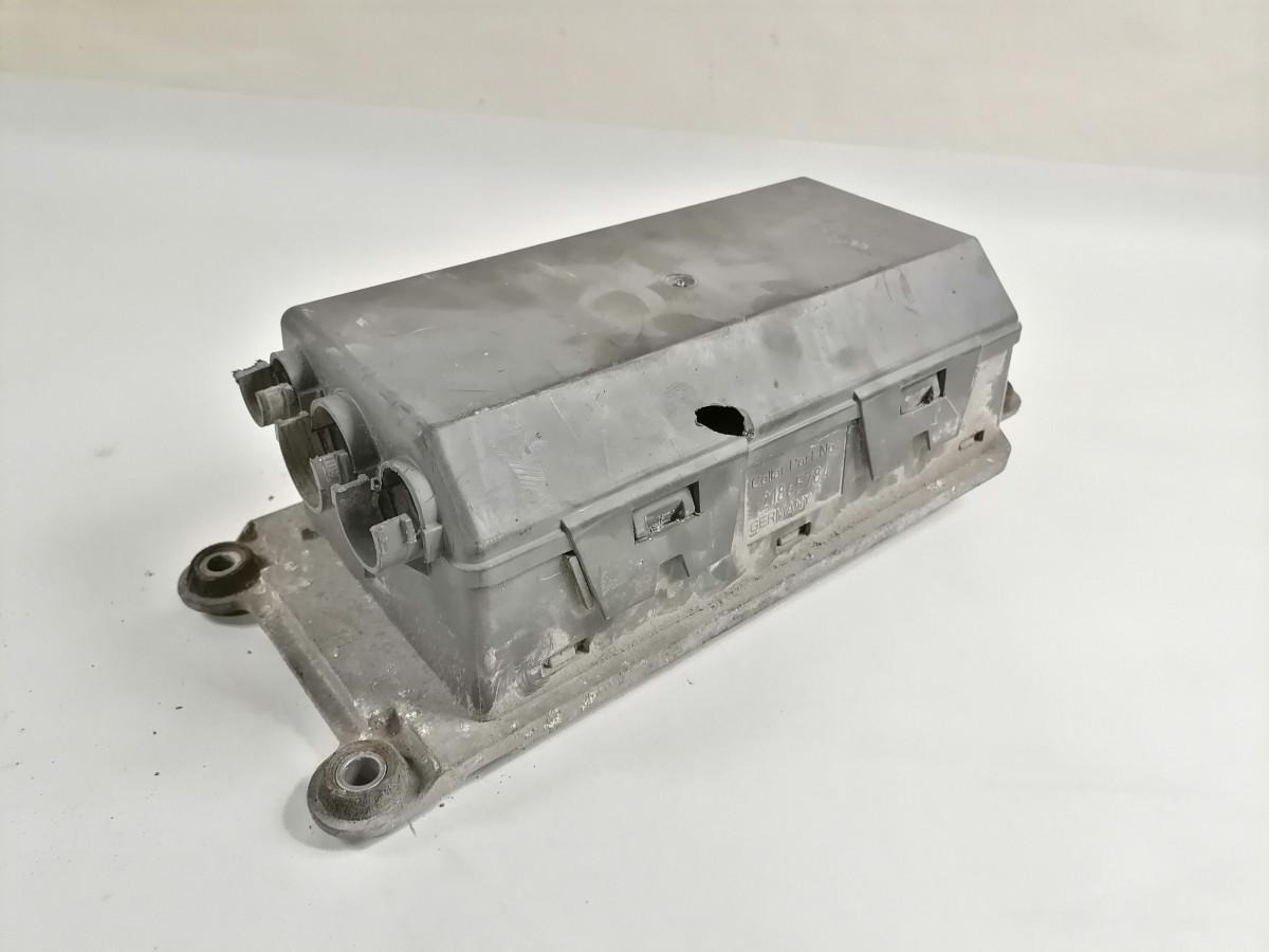 Volvo Ecu CCIOM 22053759 - Bloc de gestion pour Camion: photos 4 Volvo Ecu CCIOM 22053759 - Bloc de gestion pour Camion: photos 4