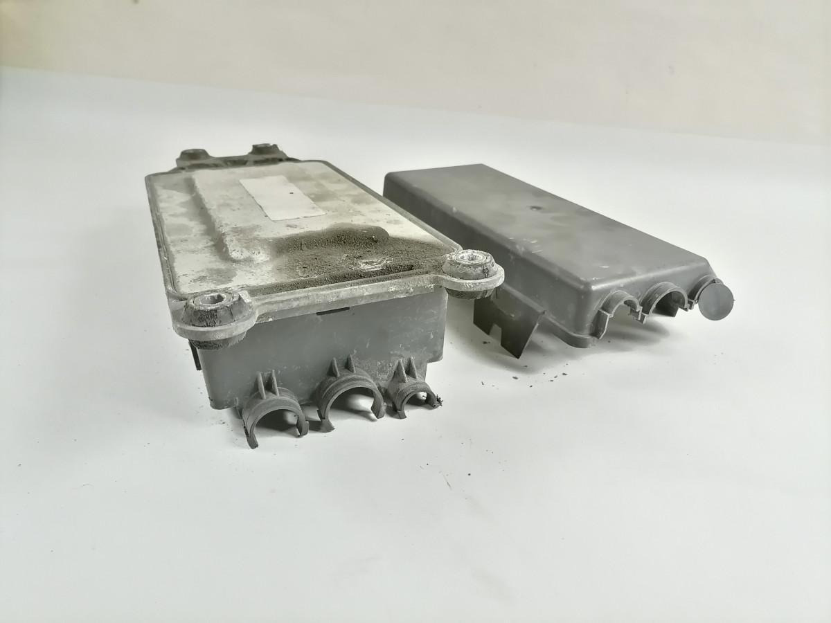 Volvo Ecu CCIOM 22053759 - Bloc de gestion pour Camion: photos 3 Volvo Ecu CCIOM 22053759 - Bloc de gestion pour Camion: photos 3