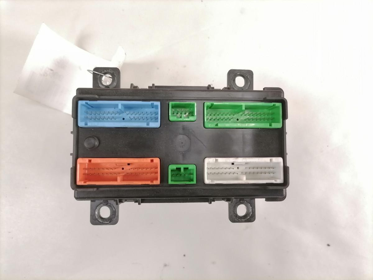 Volvo Ecu, VECU 20758801 - Bloc de gestion pour Camion: photos 3 Volvo Ecu, VECU 20758801 - Bloc de gestion pour Camion: photos 3