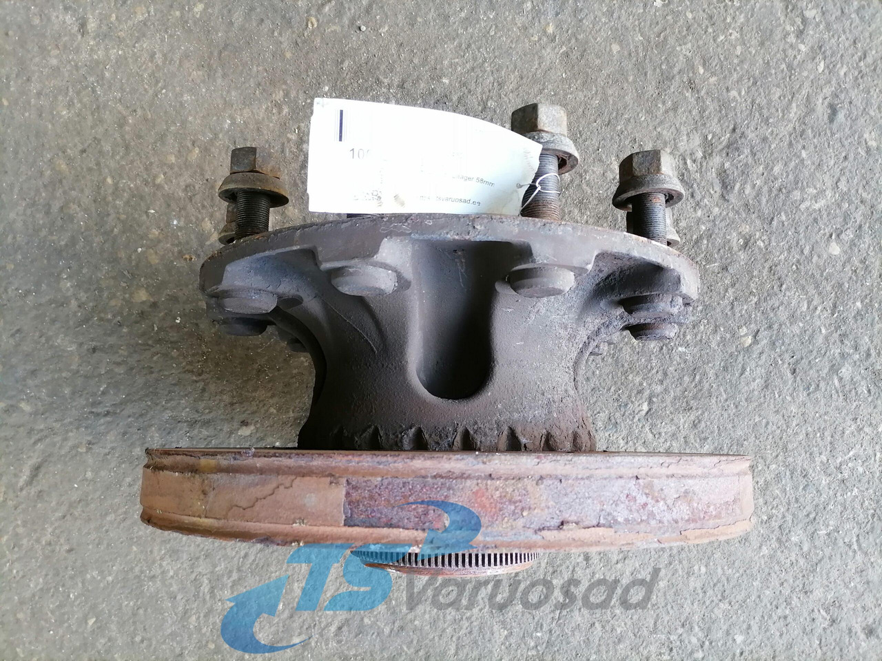 Volvo First wheel hub 21022433 - Moyeu pour Camion: photos 4 Volvo First wheel hub 21022433 - Moyeu pour Camion: photos 4