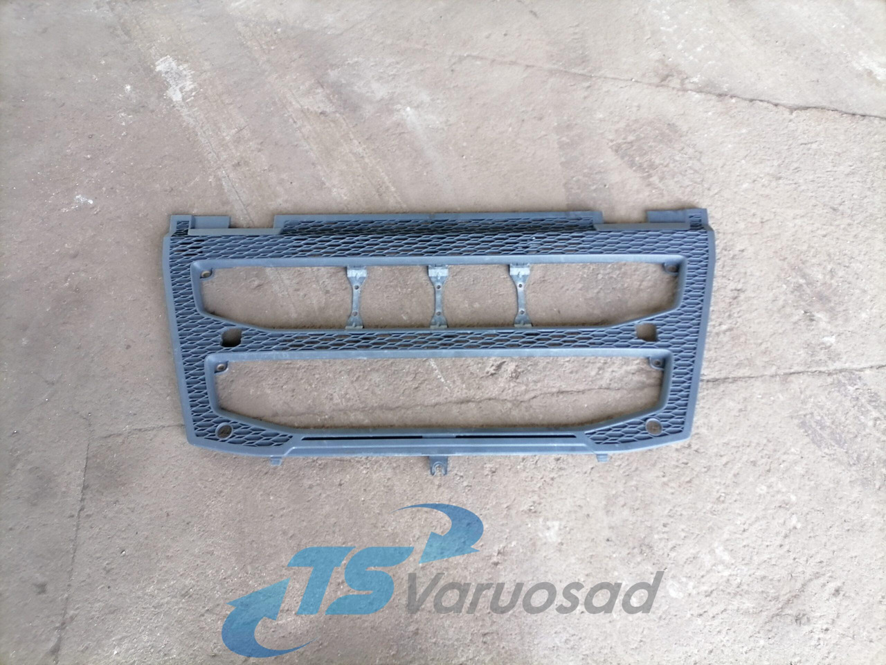 Volvo Grille panel 82491903 - Calandre pour Camion: photos 1 Volvo Grille panel 82491903 - Calandre pour Camion: photos 1