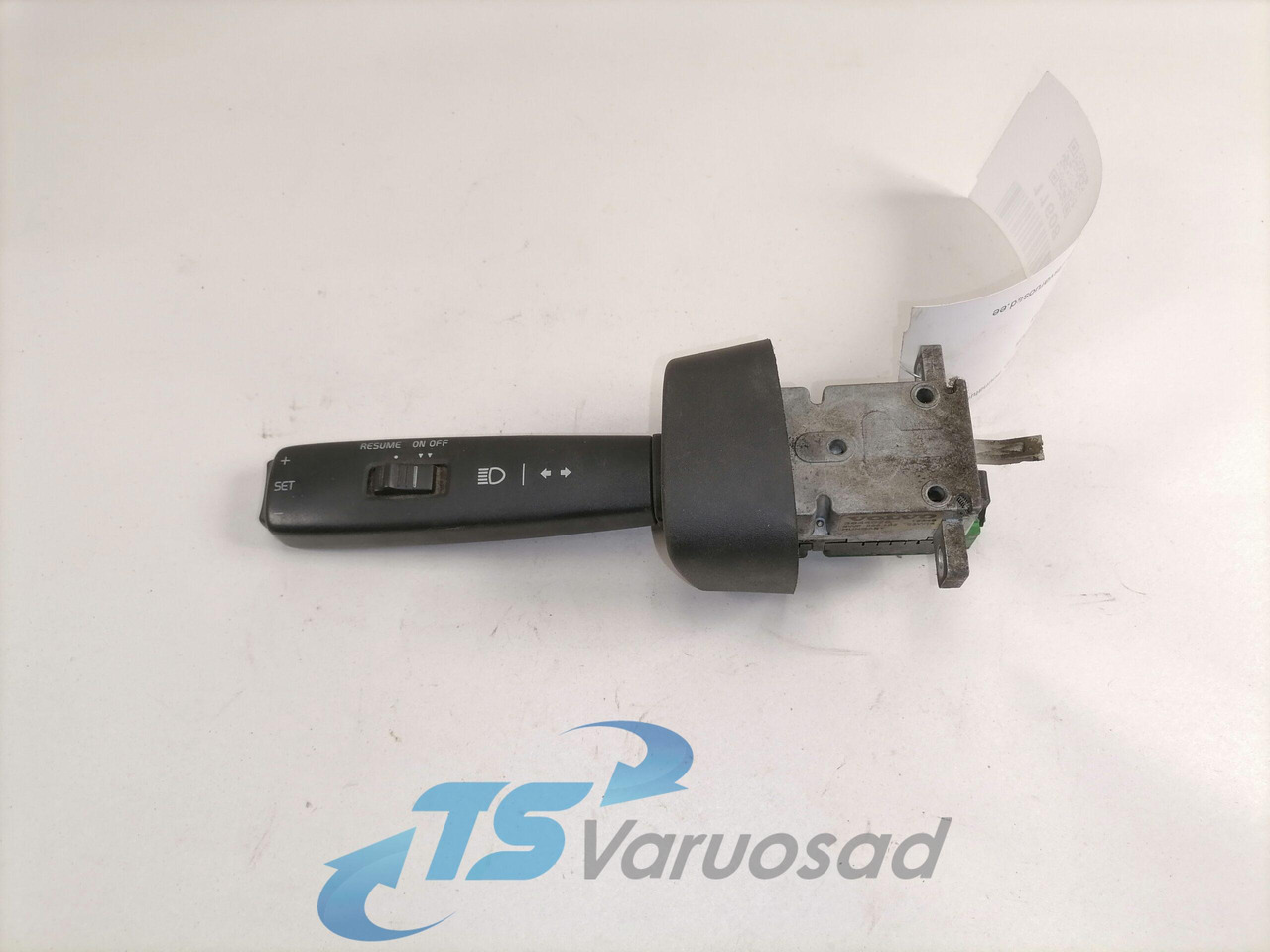 Volvo Juhtkang, suunatuled 3944025 - Système électrique pour Camion: photos 1 Volvo Juhtkang, suunatuled 3944025 - Système électrique pour Camion: photos 1