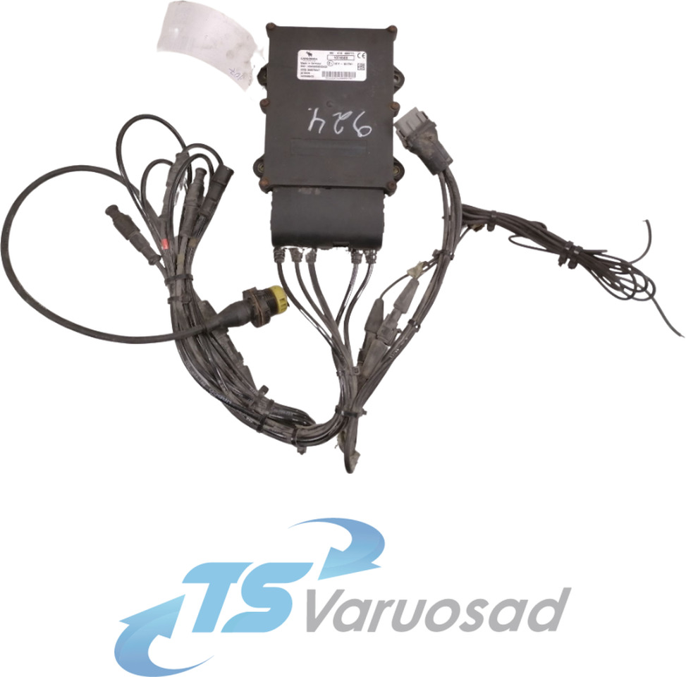 Volvo Juhtplokk 1074508 - Bloc de gestion pour Camion: photos 1 Volvo Juhtplokk 1074508 - Bloc de gestion pour Camion: photos 1