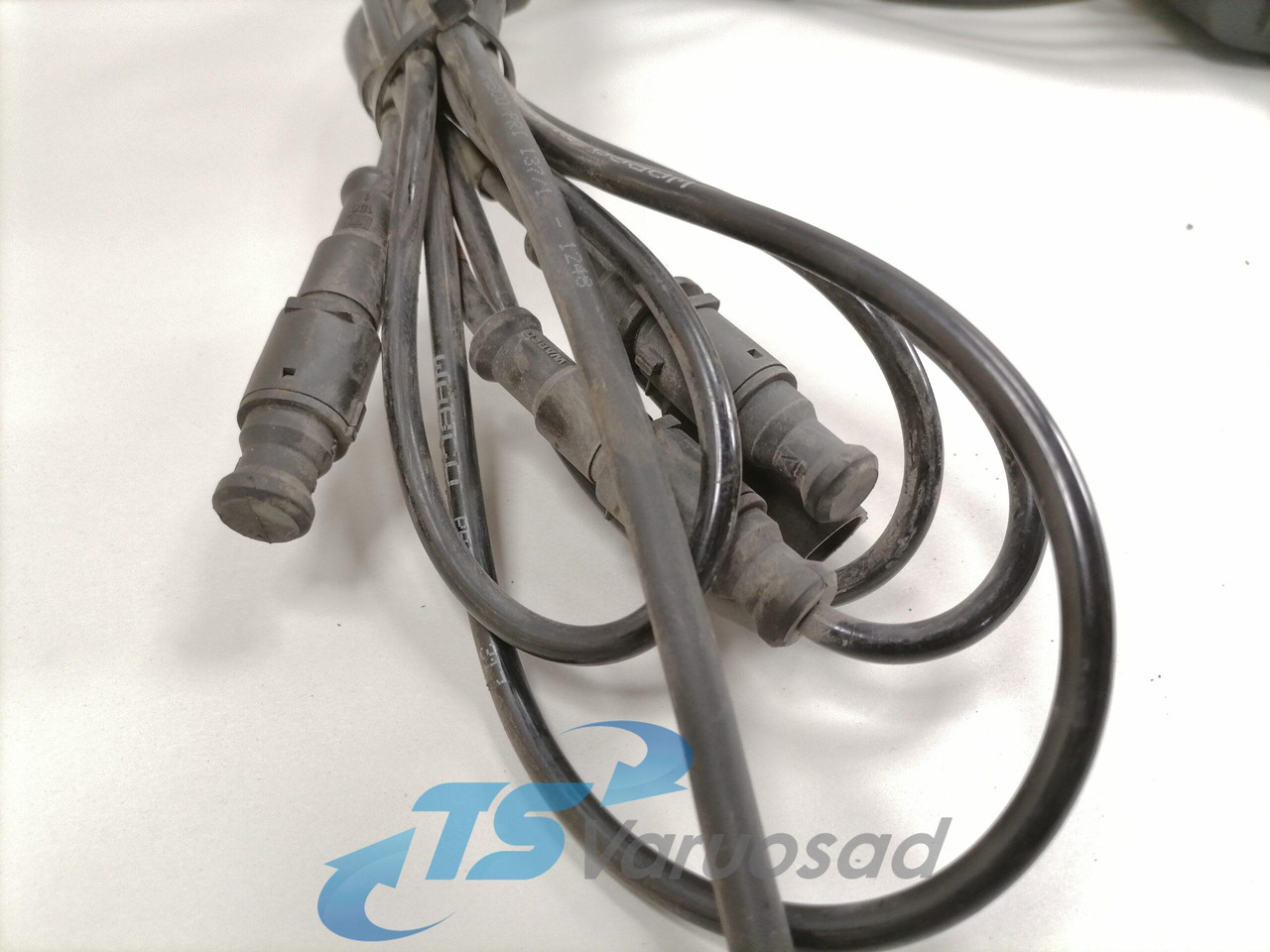 Volvo Juhtplokk 1074508 - Bloc de gestion pour Camion: photos 4 Volvo Juhtplokk 1074508 - Bloc de gestion pour Camion: photos 4