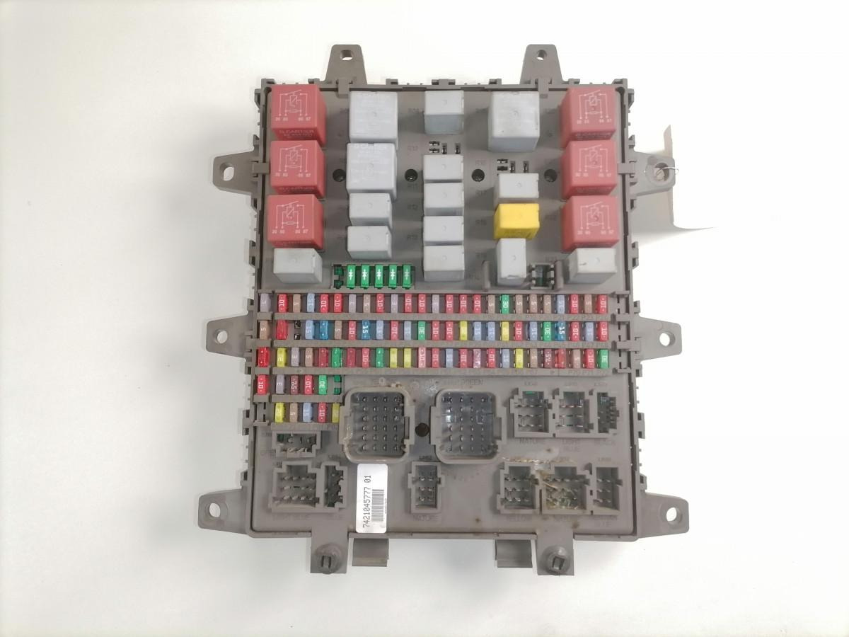 Volvo Kaitsmepaneel 7421045777 - Fusible pour Camion: photos 3 Volvo Kaitsmepaneel 7421045777 - Fusible pour Camion: photos 3