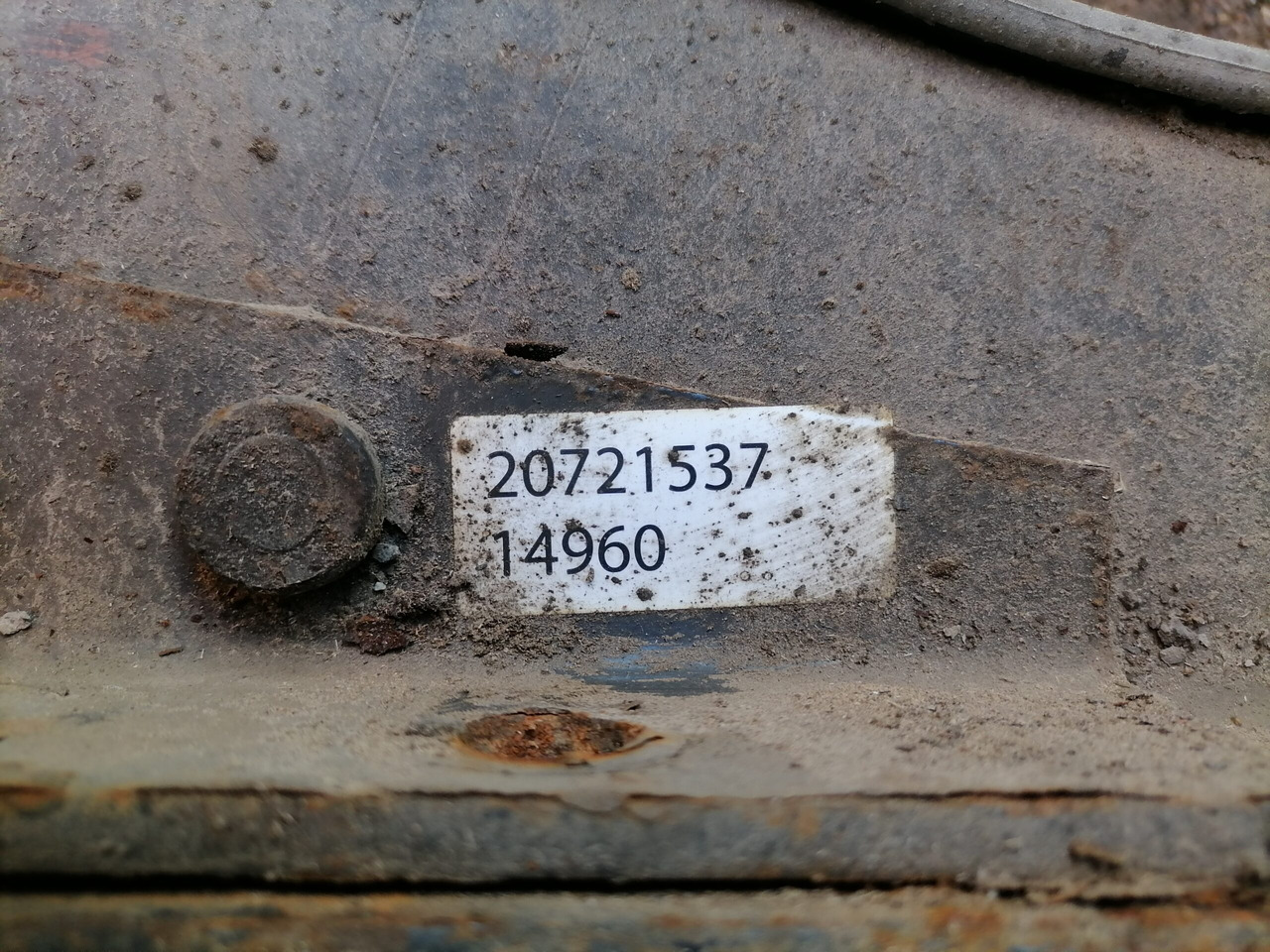 Volvo Kütusepaagi kandur, Volvo 20721537 - Réservoir de carburant pour Camion: photos 5 Volvo Kütusepaagi kandur, Volvo 20721537 - Réservoir de carburant pour Camion: photos 5