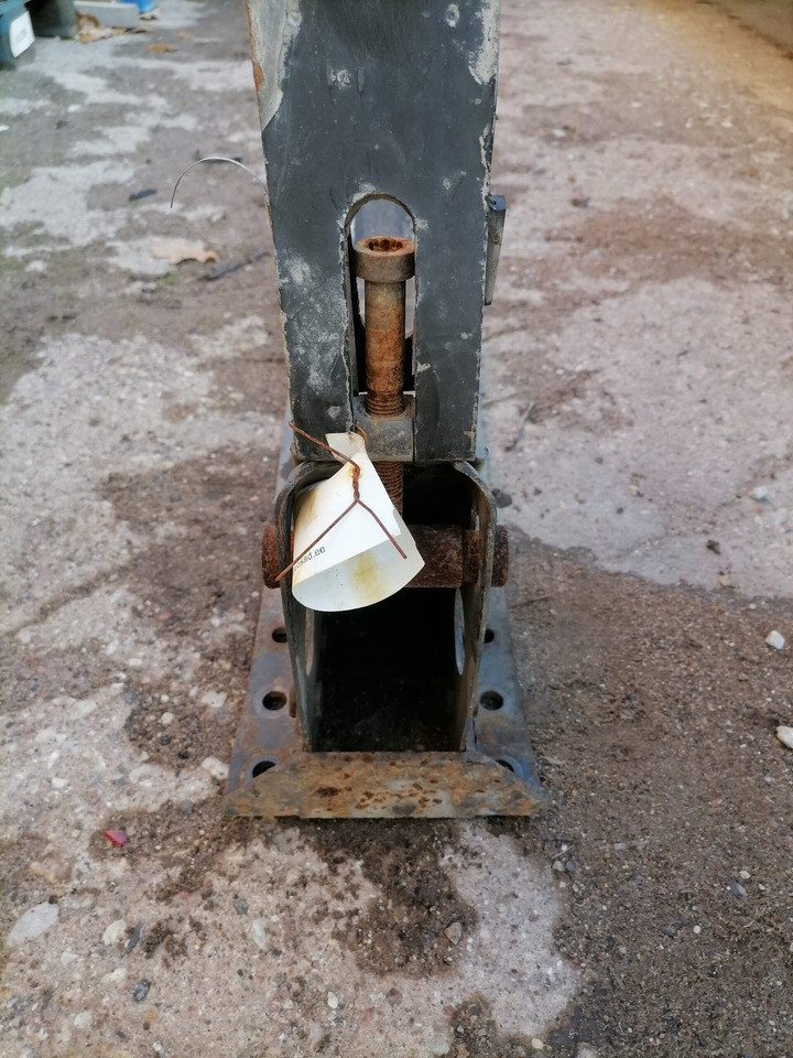 Volvo Kütusepaagi kandur, Volvo 20721537 - Réservoir de carburant pour Camion: photos 5 Volvo Kütusepaagi kandur, Volvo 20721537 - Réservoir de carburant pour Camion: photos 5