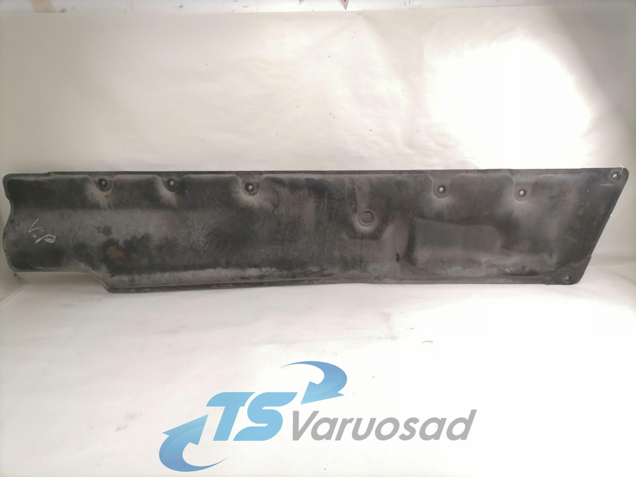 Volvo Noise reduction mat under the cab 21145675 - Pièce universelle pour Camion: photos 2 Volvo Noise reduction mat under the cab 21145675 - Pièce universelle pour Camion: photos 2