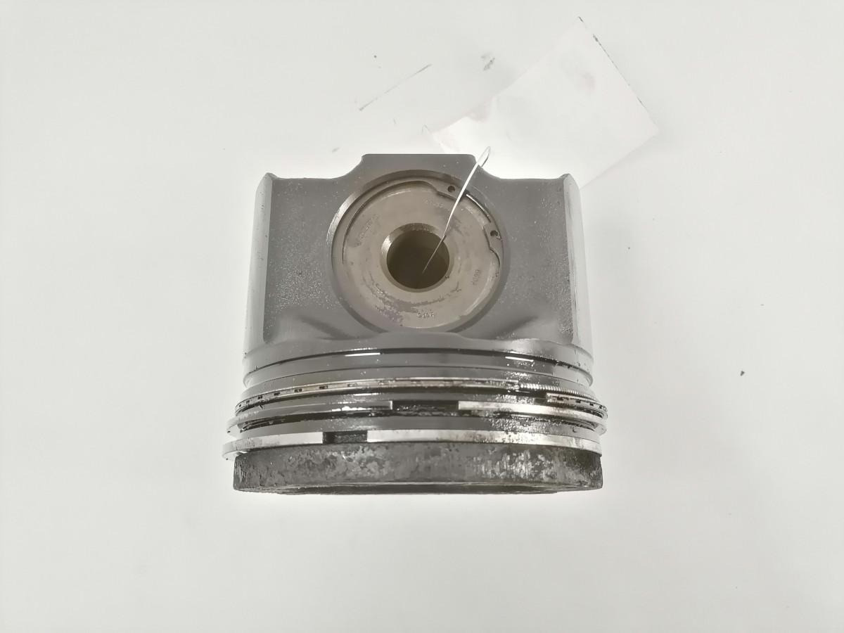 Volvo Piston 22106875 - Pistons/ Anneaux/ Manchons pour Camion: photos 3 Volvo Piston 22106875 - Pistons/ Anneaux/ Manchons pour Camion: photos 3