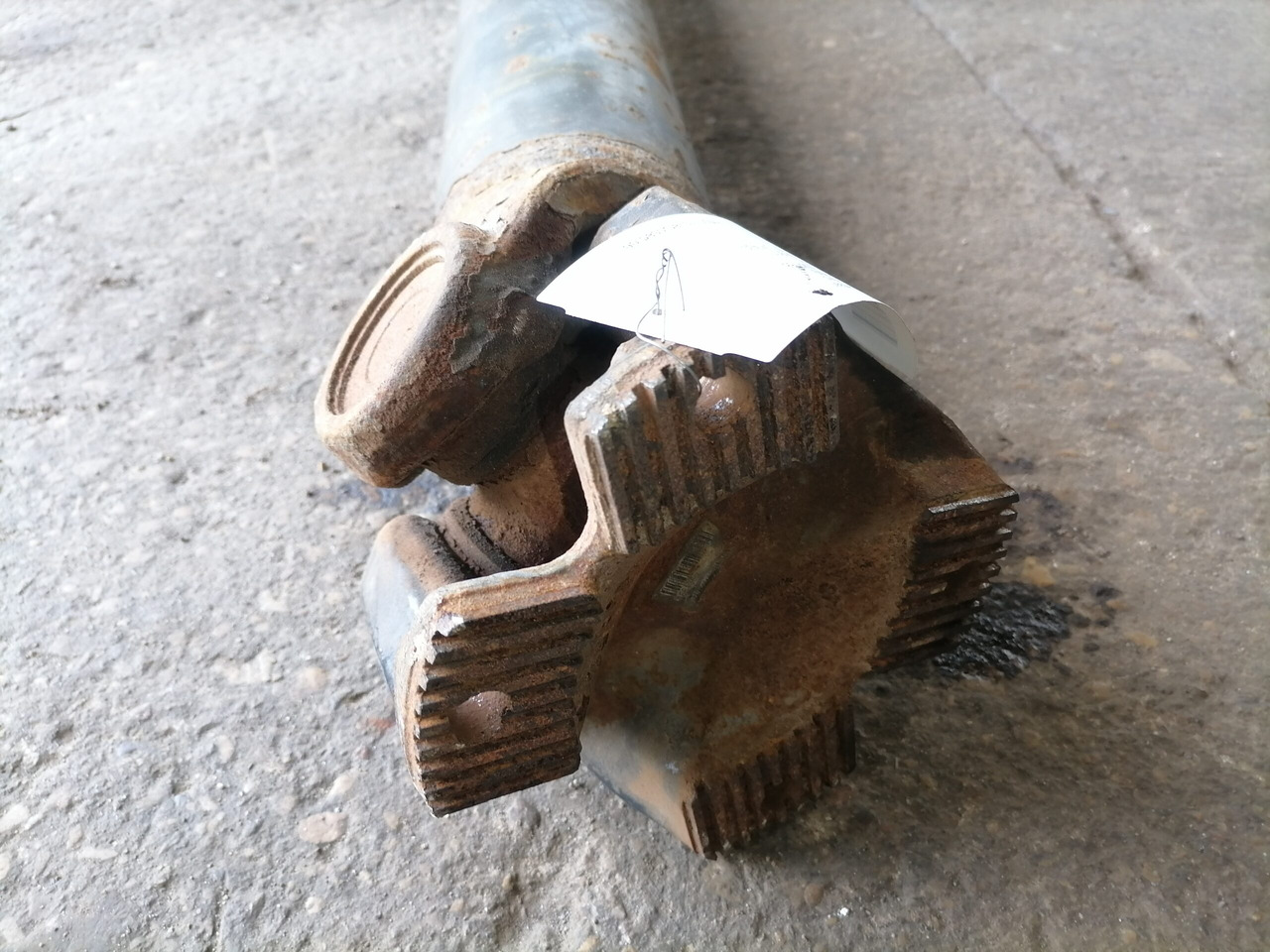 Volvo Propeller shaft 1067766 - Arbre à cardan pour Camion: photos 4 Volvo Propeller shaft 1067766 - Arbre à cardan pour Camion: photos 4