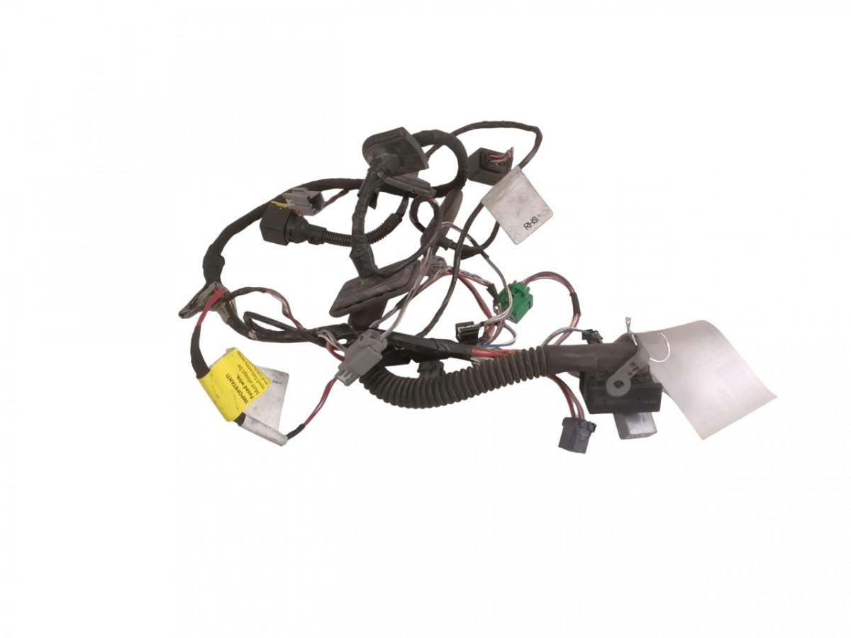 Volvo Ukse juhtmestik 22529475 - Portière et pièces pour Camion: photos 1 Volvo Ukse juhtmestik 22529475 - Portière et pièces pour Camion: photos 1