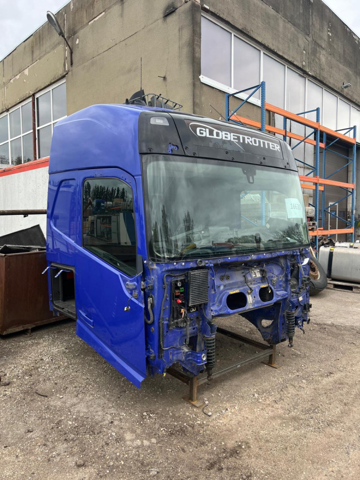 Volvo Volvo cab 85135364 - Cabine et intérieur pour Camion: photos 2 Volvo Volvo cab 85135364 - Cabine et intérieur pour Camion: photos 2