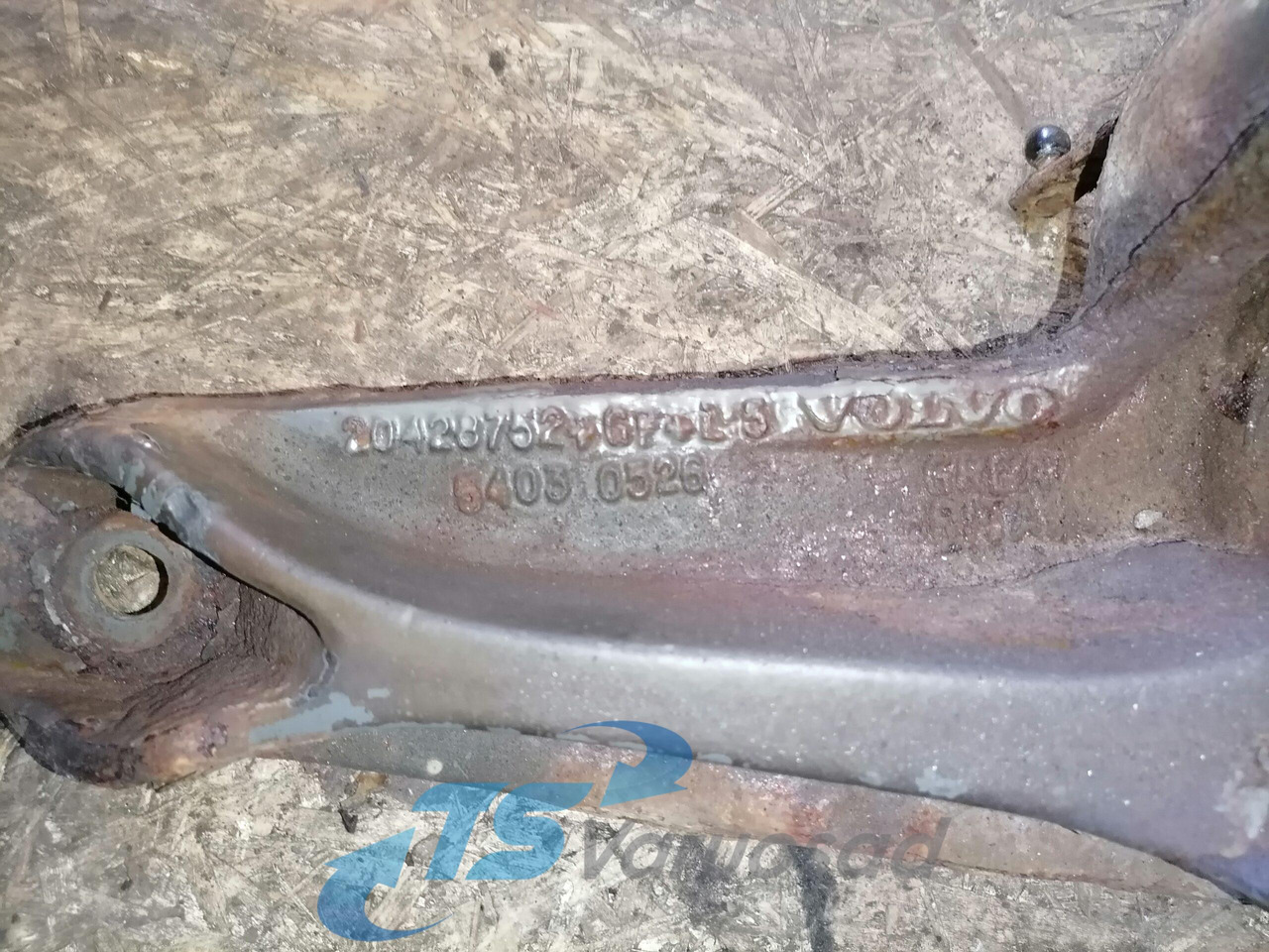 Volvo Volvo drive axle / axle mounting / airbag carrier 20428752 - Essieu et pièces pour Camion: photos 3 Volvo Volvo drive axle / axle mounting / airbag carrier 20428752 - Essieu et pièces pour Camion: photos 3