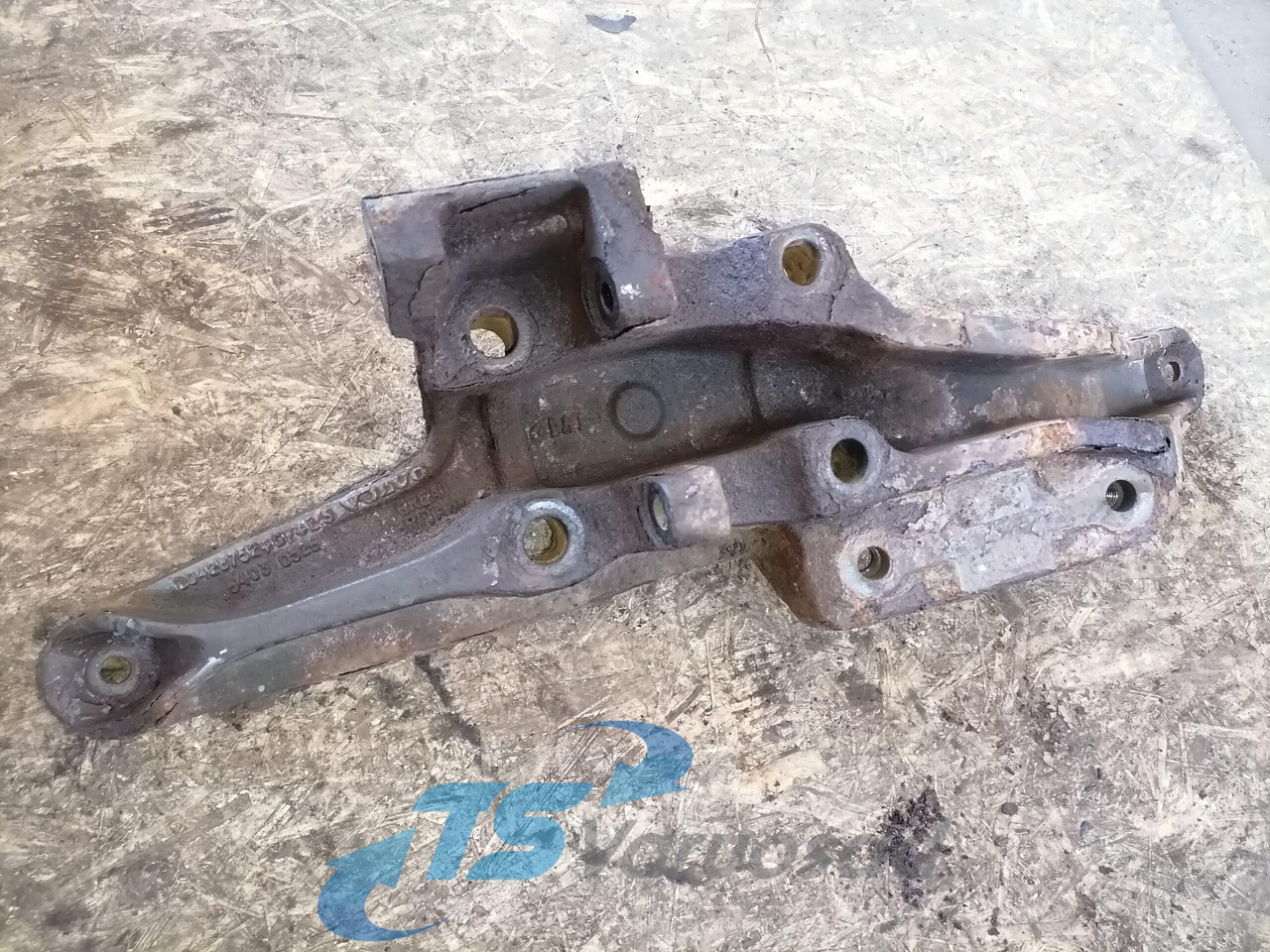 Volvo Volvo drive axle / axle mounting / airbag carrier 20428752 - Essieu et pièces pour Camion: photos 2 Volvo Volvo drive axle / axle mounting / airbag carrier 20428752 - Essieu et pièces pour Camion: photos 2