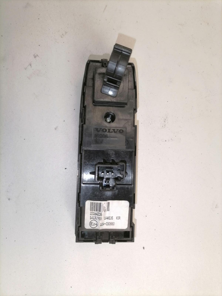 Volvo Volvo lüliti, aknatõstuk 22154235 - Cabine pour Camion: photos 3 Volvo Volvo lüliti, aknatõstuk 22154235 - Cabine pour Camion: photos 3