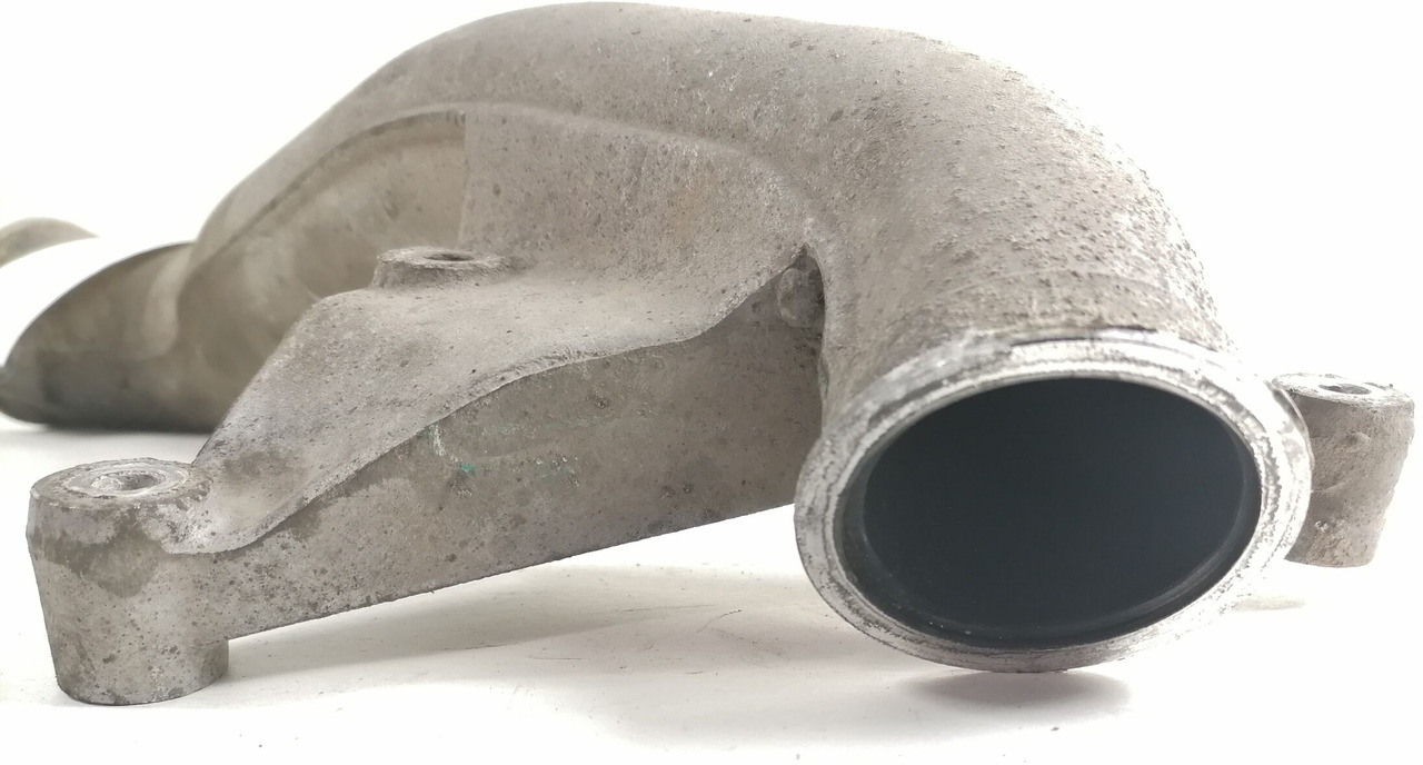 Volvo intercooler pipe 3979999 - Intercooler pour Camion: photos 2 Volvo intercooler pipe 3979999 - Intercooler pour Camion: photos 2