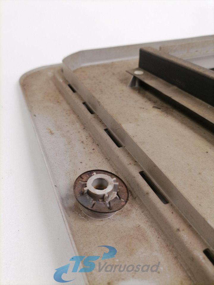 Volvo sunroof plastic cover 20379765 - Pièce universelle pour Camion: photos 3 Volvo sunroof plastic cover 20379765 - Pièce universelle pour Camion: photos 3