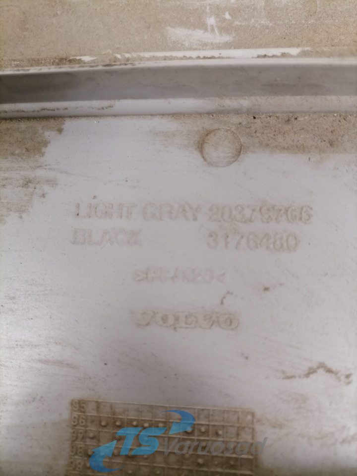 Volvo sunroof plastic cover 20379765 - Pièce universelle pour Camion: photos 2 Volvo sunroof plastic cover 20379765 - Pièce universelle pour Camion: photos 2