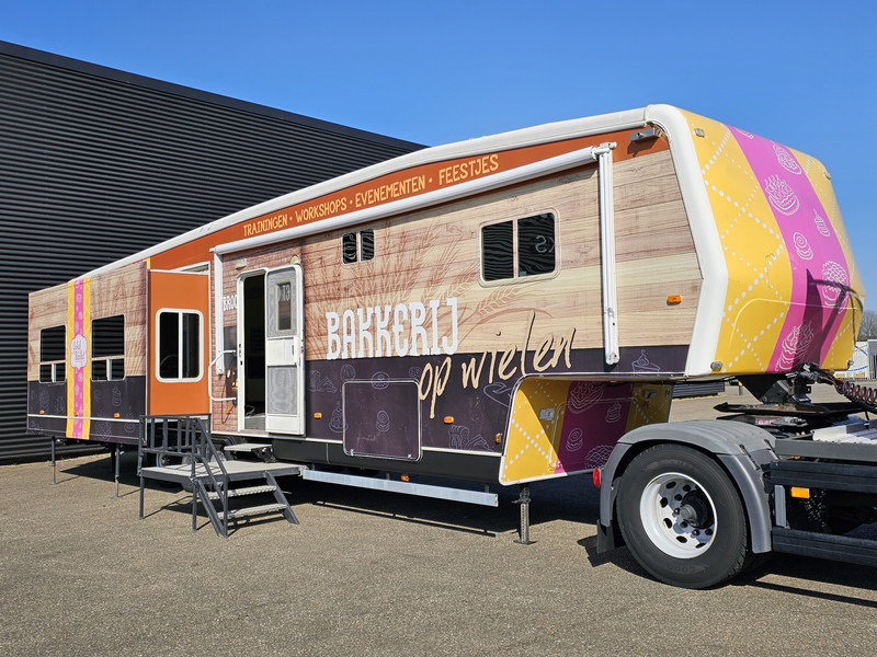 Scania P 280 + trailer - 2 X SLIDE OUT / CAMPER / WOHNMOBIL - Camping-car: photos 2 Scania P 280 + trailer - 2 X SLIDE OUT / CAMPER / WOHNMOBIL - Camping-car: photos 2