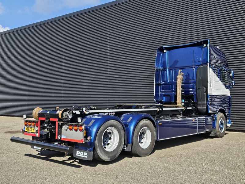 DAF XF 530 SSC 6x2 VDL HOOKLIFT 660 cm - Camion ampliroll: photos 3 DAF XF 530 SSC 6x2 VDL HOOKLIFT 660 cm - Camion ampliroll: photos 3