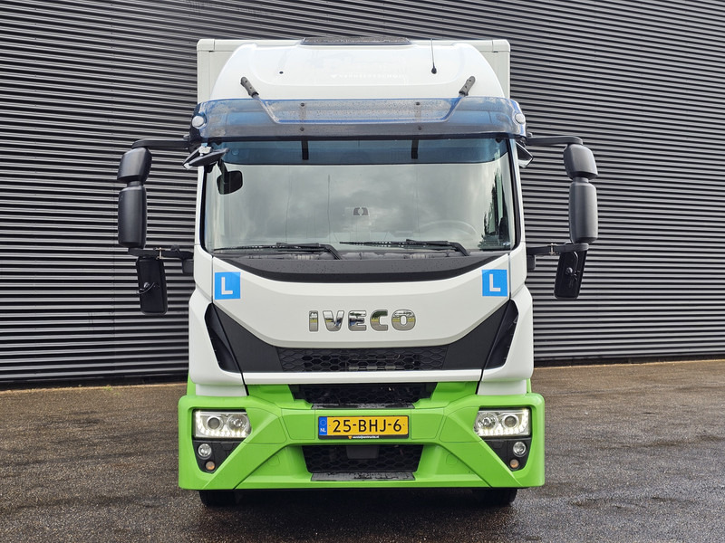 Iveco EURO CARGO 220 / LES / SCHOOL / FAHRSCHULE / CLOSED BOX - Camion fourgon: photos 5 Iveco EURO CARGO 220 / LES / SCHOOL / FAHRSCHULE / CLOSED BOX - Camion fourgon: photos 5