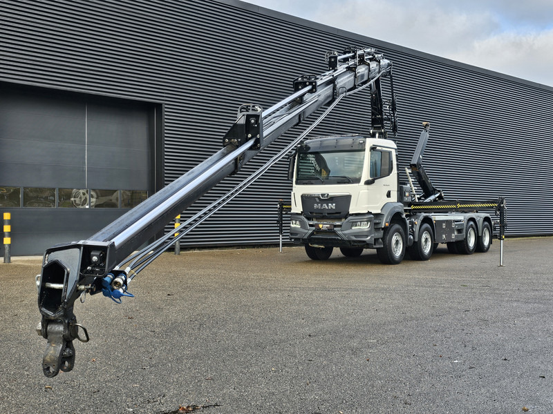 MAN TGS 35.470 8X4 BB / HIAB CRANE + HOOKLIFT - Camion ampliroll, Camion grue: photos 3 MAN TGS 35.470 8X4 BB / HIAB CRANE + HOOKLIFT - Camion ampliroll, Camion grue: photos 3