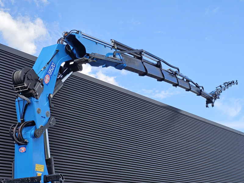 MAN TGX 35.480 8x4-4 / HMF 85 t/m + JIB / WINCH - Camion plateau, Camion grue: photos 5 MAN TGX 35.480 8x4-4 / HMF 85 t/m + JIB / WINCH - Camion plateau, Camion grue: photos 5