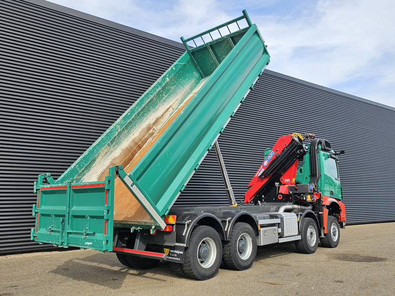 Mercedes-Benz AROCS 4145 / 8X6 / TIPPER + HMF CRANE - Camion benne, Camion grue: photos 4 Mercedes-Benz AROCS 4145 / 8X6 / TIPPER + HMF CRANE - Camion benne, Camion grue: photos 4
