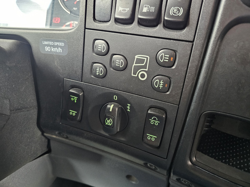 Scania R440 8x2*6 / FASSI 90 t/m CRANE / KRAN en crédit-bail Scania R440 8x2*6 / FASSI 90 t/m CRANE / KRAN: photos 18