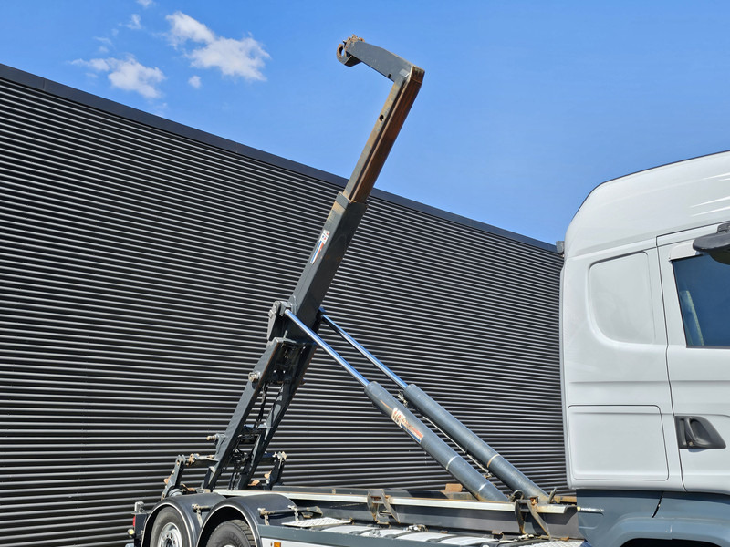 Scania R450 6x2*4 / EURO 6 / VDL HOOKLIFT - Camion ampliroll: photos 4 Scania R450 6x2*4 / EURO 6 / VDL HOOKLIFT - Camion ampliroll: photos 4