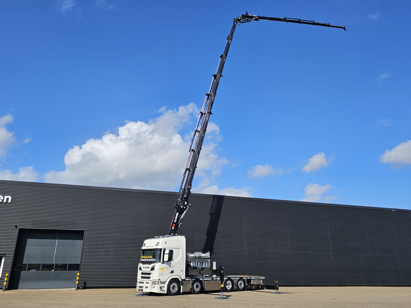Scania R590 V8 / 8X2 / HIAB 1188 + JIB + WINCH - Tracteur routier: photos 4 Scania R590 V8 / 8X2 / HIAB 1188 + JIB + WINCH - Tracteur routier: photos 4
