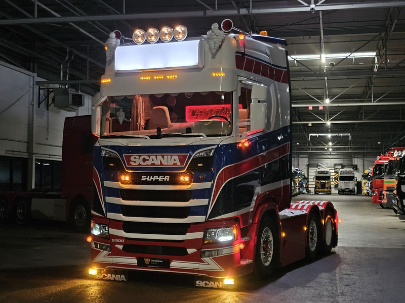 Scania S500 6x2/4 / PARKING COOLER / RETARDER / SPECIAL - SHOW - Tracteur routier: photos 4 Scania S500 6x2/4 / PARKING COOLER / RETARDER / SPECIAL - SHOW - Tracteur routier: photos 4