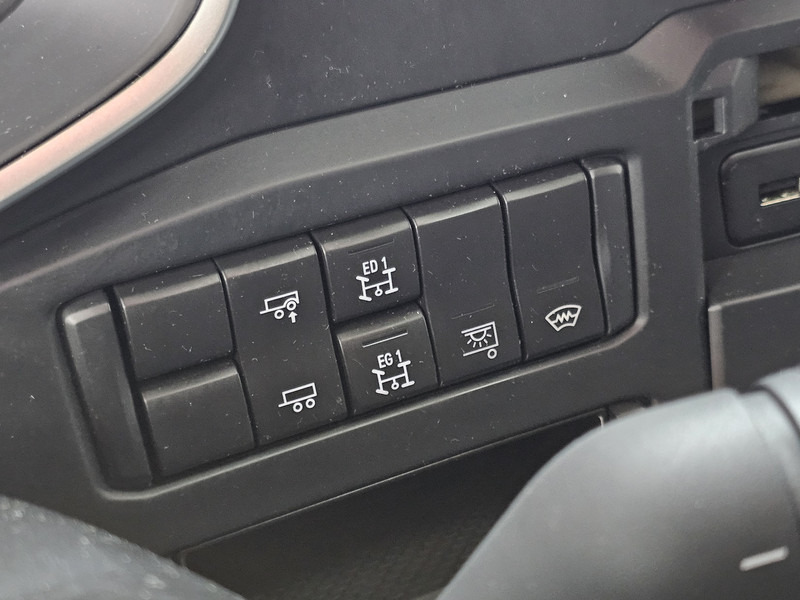 Tracteur routier Scania S660 V8 6x2 BOOGIE / RETARDER / FULL AIR: photos 15 Tracteur routier Scania S660 V8 6x2 BOOGIE / RETARDER / FULL AIR: photos 15