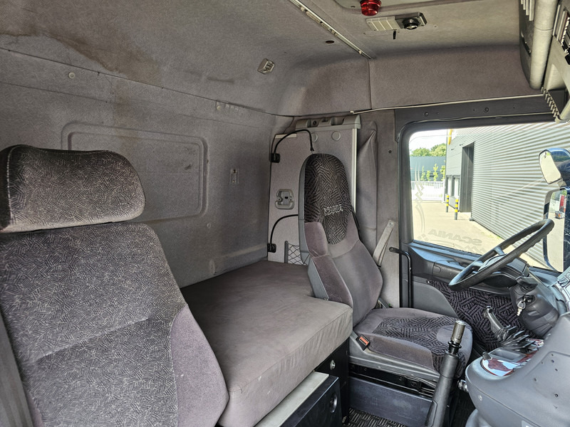 Scania T94.310 / 6X4 / TORPEDO / HAUBER en crédit-bail Scania T94.310 / 6X4 / TORPEDO / HAUBER: photos 13 Scania T94.310 / 6X4 / TORPEDO / HAUBER en crédit-bail Scania T94.310 / 6X4 / TORPEDO / HAUBER: photos 13