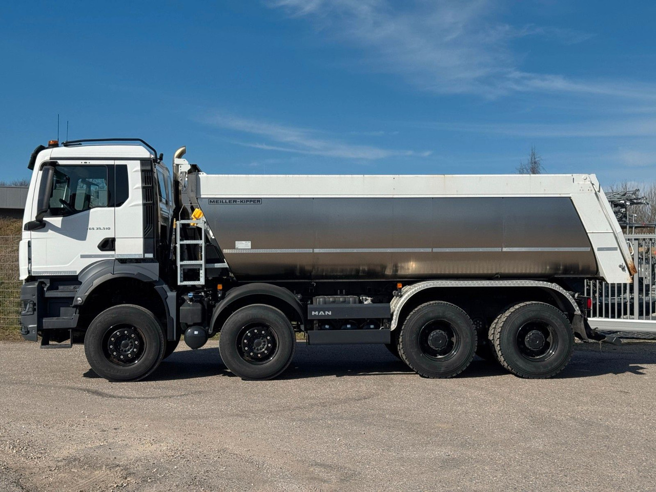 MAN 35.510 TGS Meiller P430 Thermomulde Top Zustand! - Camion benne: photos 3 MAN 35.510 TGS Meiller P430 Thermomulde Top Zustand! - Camion benne: photos 3