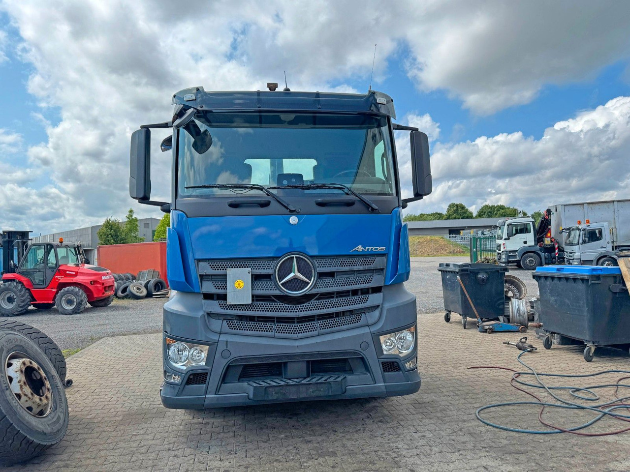Mercedes-Benz 1833 4X2 Multilift Abroller Top Zustand - Camion ampliroll: photos 5 Mercedes-Benz 1833 4X2 Multilift Abroller Top Zustand - Camion ampliroll: photos 5
