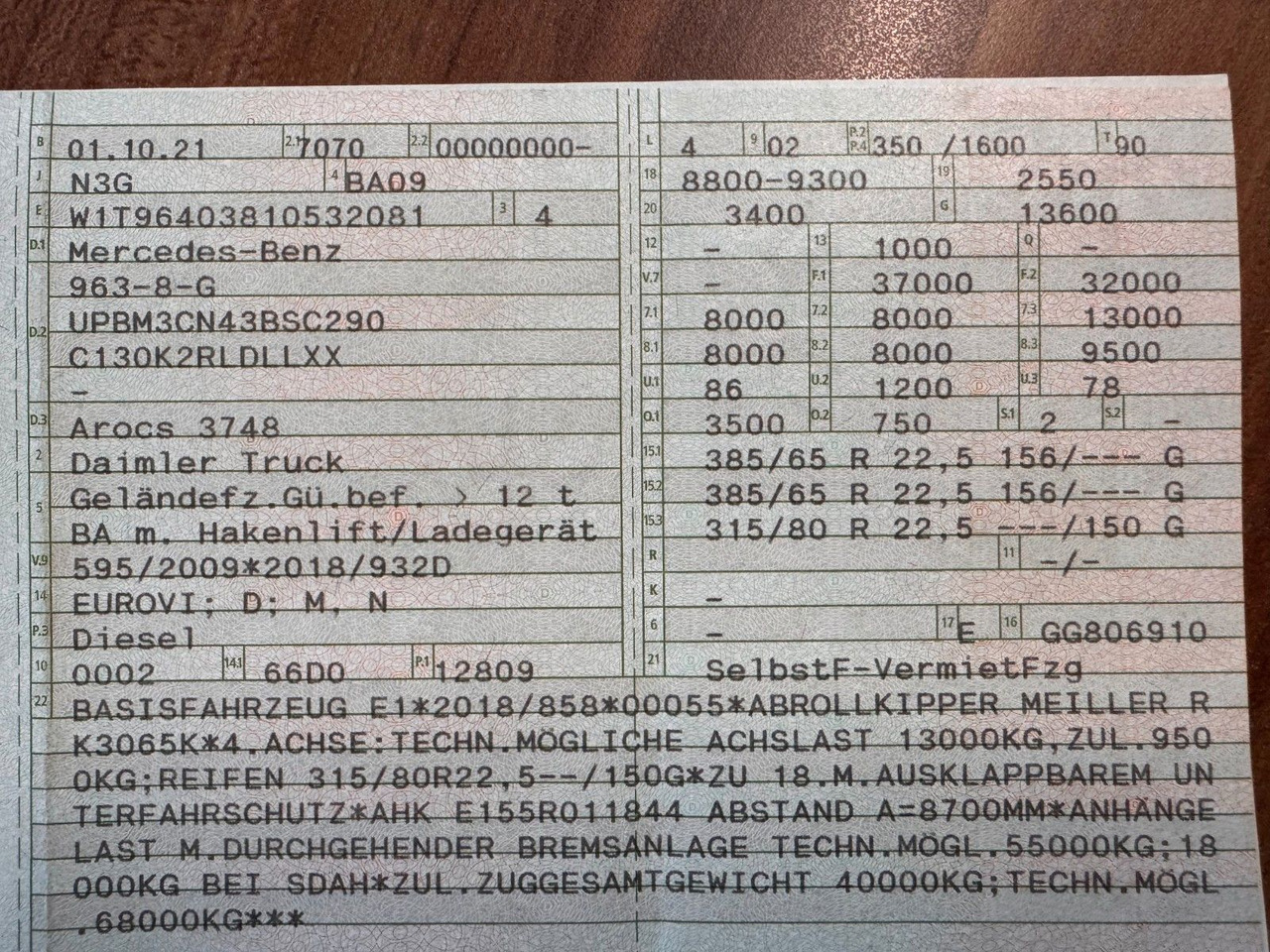 Mercedes-Benz 3748 8X4 Meiller Abroller mit Funk Top  Zustand - Camion ampliroll: photos 2 Mercedes-Benz 3748 8X4 Meiller Abroller mit Funk Top  Zustand - Camion ampliroll: photos 2