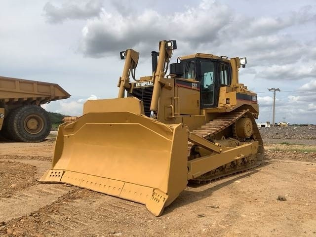 CAT D8R - Bulldozer: photos 1 CAT D8R - Bulldozer: photos 1