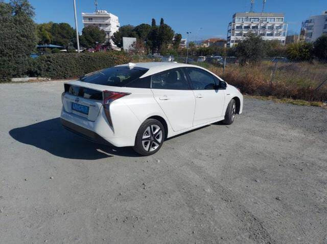 Toyota Prius Hybrid - Voiture: photos 3 Toyota Prius Hybrid - Voiture: photos 3