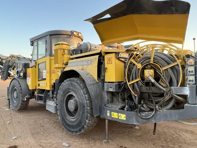 Atlas Copco Boomer L2C - Machine d'exploitation minière: photos 1 Atlas Copco Boomer L2C - Machine d'exploitation minière: photos 1