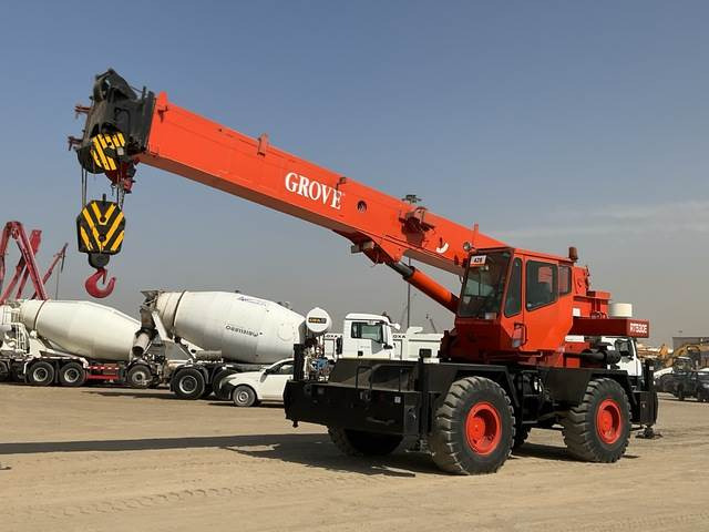 Grove RT530E - Grue automotrice lente: photos 1 Grove RT530E - Grue automotrice lente: photos 1