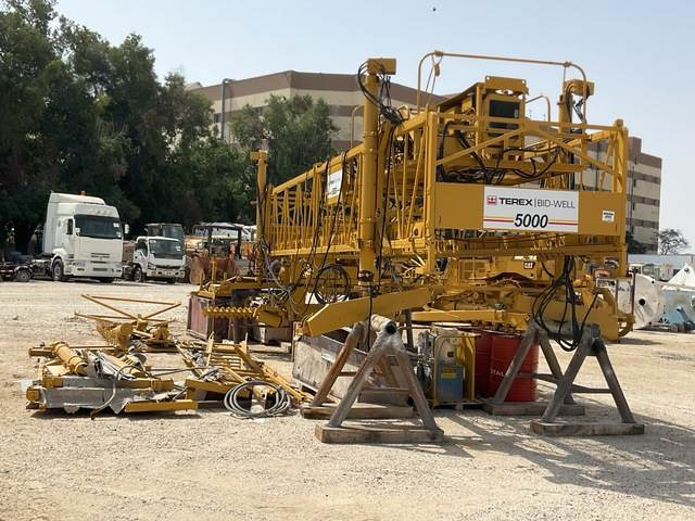 Terex/Bid-Well 5000 - Machine à coffrage glissant: photos 2 Terex/Bid-Well 5000 - Machine à coffrage glissant: photos 2