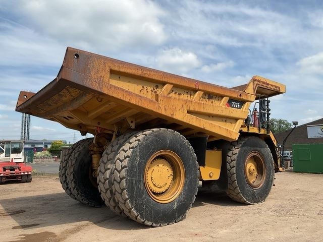 CAT 777F - Tombereau rigide: photos 3 CAT 777F - Tombereau rigide: photos 3