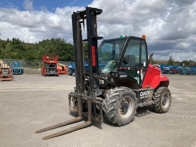 Manitou M30-4 - Chariot tout terrain: photos 1 Manitou M30-4 - Chariot tout terrain: photos 1