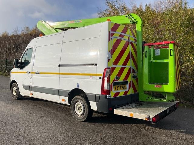 Renault Master - Camion avec nacelle: photos 2 Renault Master - Camion avec nacelle: photos 2