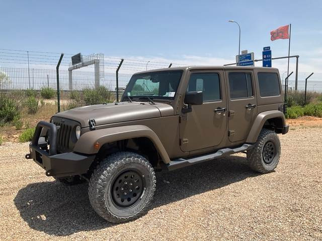 Jeep Wrangler JK Command - Voiture: photos 1 Jeep Wrangler JK Command - Voiture: photos 1