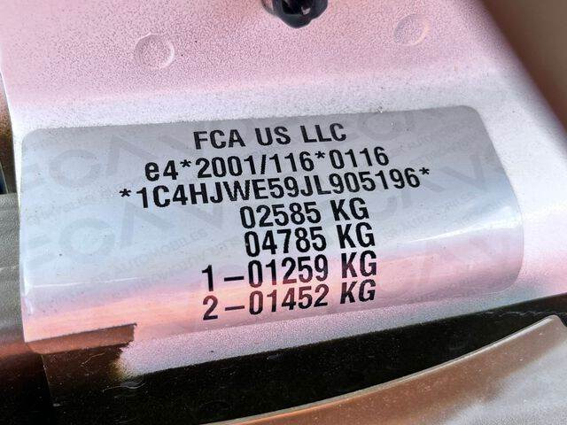 Jeep Wrangler JK Command - Voiture: photos 5 Jeep Wrangler JK Command - Voiture: photos 5