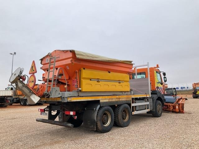 Renault Kerax 430.26 - Engin de déneigement: photos 3 Renault Kerax 430.26 - Engin de déneigement: photos 3