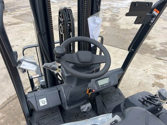 Chariot élévateur électrique Doosan B20T-7 PLUS: photos 8