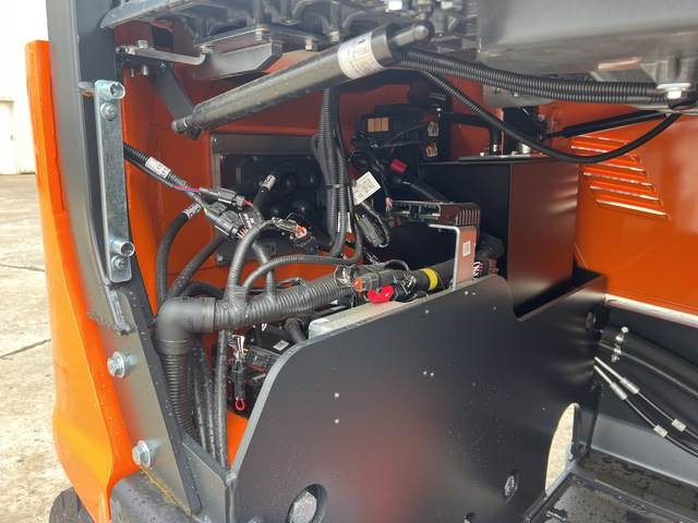 Chariot élévateur électrique neuf Doosan B30X-7 PLUS: photos 10